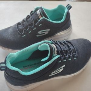 Sketchers sport memory foam